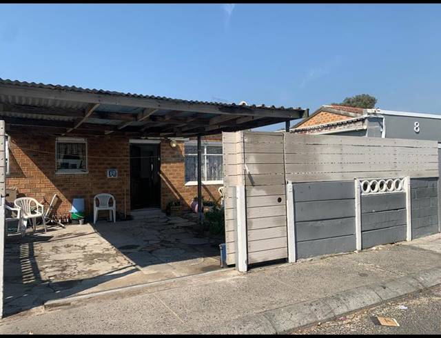 3 BEDROOM HOUSE FOR SALE IN LENTEGEUR